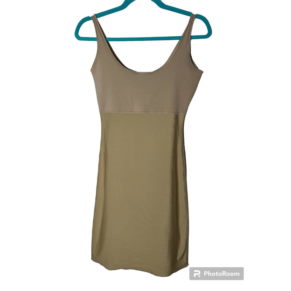 Spanx Hide and Seek Full Slip Shapewear in Nude Size Medium